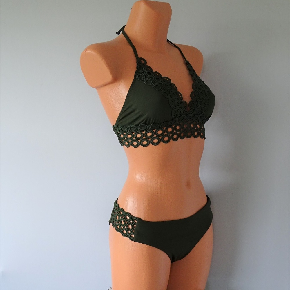 Becca 2 Piece Siren Bay Leaf Bikini Set NWT - Picture 2 of 3